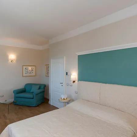Βίλα Sleeps 10 Pool Air Con Wifi