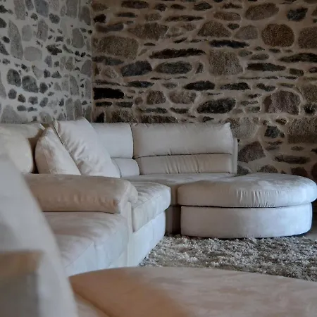 Sleeps 10 Pool Air Con Wifi * Μπαβένο