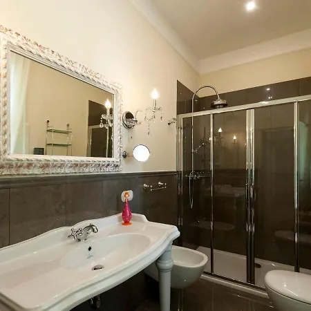 Sleeps 10 Pool Air Con Wifi * Μπαβένο